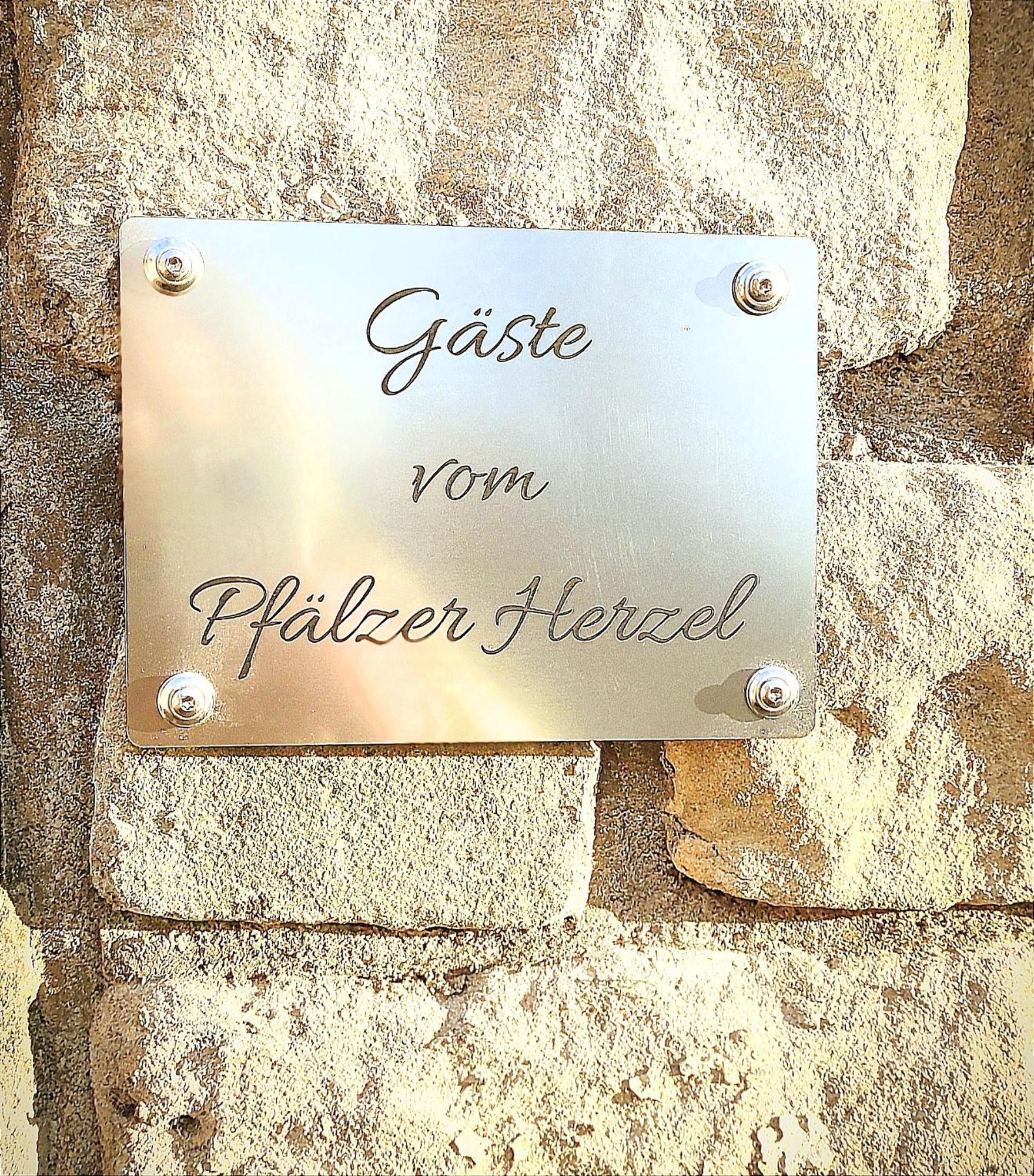 Pfaelzer Herzel Neustadt an der Weinstraße Esterno foto